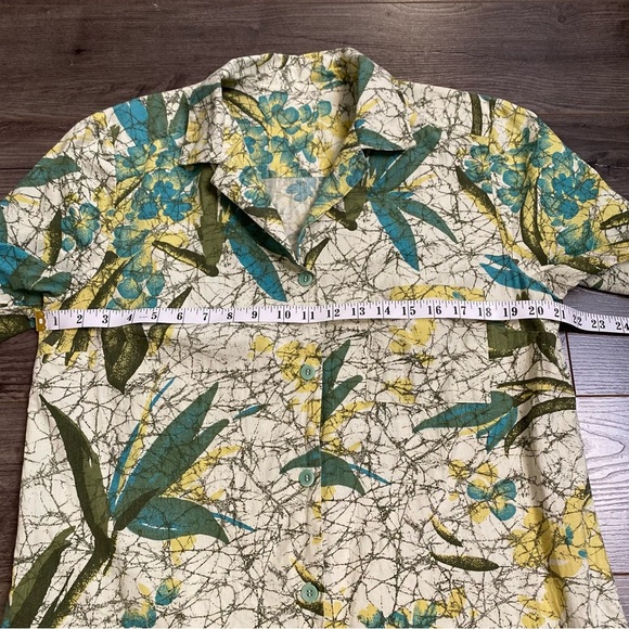 Vintage Linen button up shirt floral vacation style - Picture 4 of 5